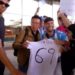 Calciomercato, club non compra nessuno: i turisti accolti come campioni – Video