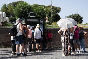Caldo, bollino verde e giallo domani e sabato: ecco dove