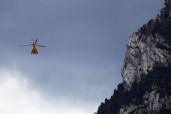 Escursionista cade per 200 metri e muore nel bellunese