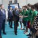 Mattarella ai giovani: “Non rinunciate a relazioni personali chiudendovi nei social”