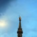 Milano, si arrampicano sulla guglia della Madonnina del Duomo: fermati 2 francesi
