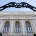 Russia, banca centrale alza il tasso base al 12%