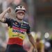 Vuelta 2023, Evenepoel vince terza tappa: caduta al traguardo – Video
