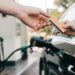 Benzina e gasolio, oggi prezzi ancora in calo