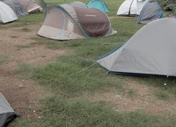 Caro affitti, da Roma a Milano studenti tornano in tenda davanti alle università