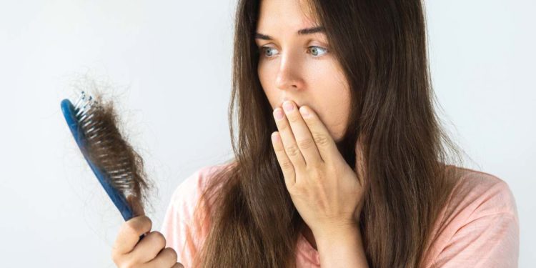 Consigli per combattere la caduta da rottura dei capelli