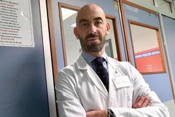 Covid, Bassetti: “Vaccino a tutti è un errore, i miei figli non lo faranno'”