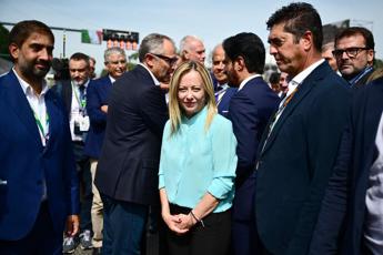 Giorgia Meloni al Gp di Monza, chiacchierata con Briatore e Barbara Berlusconi