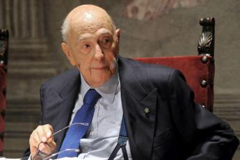 Giorgio Napolitano, sepoltura al cimitero acattolico di Roma