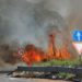 Incendio oggi Roma, fiamme tra Pontina e campo nomadi