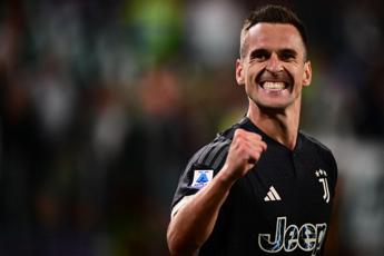 Juve-Lecce 1-0, gol di Milik e Allegri è secondo