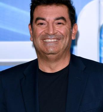 Max Giusti presenta ‘Fake Show: “Parodie di politici? Non sono abbastanza divertenti”