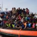 Migranti, Germania a Italia: “Rispetti Dublino o non accoglieremo più”