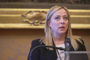 Migranti, Meloni: “Ho scritto a von der Leyen, venga con me a Lampedusa”
