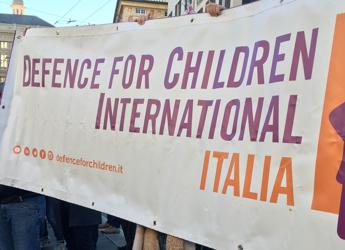 Migranti, “a Genova minori nei container”: la denuncia di Defence for children Italia