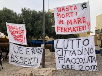 Migranti, imprenditore Lampedusa: “Isola spot per politica”