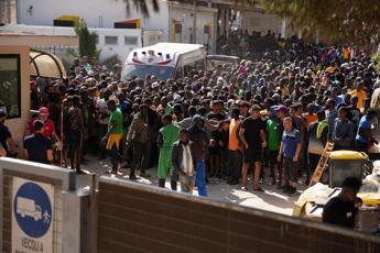 Migranti in Italia, la situazione nei fronti caldi
