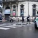 Milano, ciclista travolta e uccisa da camion. Famiglia: “No fatalità”