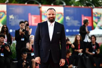 Mostra Cinema Venezia, con Leone d’oro a ‘Poor Things’ trionfa horror socio-politico