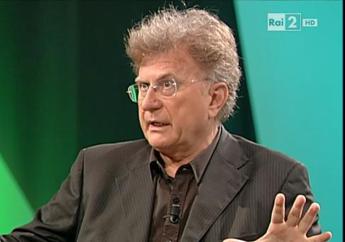 Parla l’avvocato di Red Ronnie: “Nessuna diffamazione su Delogu, è diritto di cronaca”