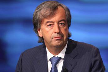 Rai e vaccino Covid, Burioni: “Se parlerà di molestie darà spazio a stupratore?”