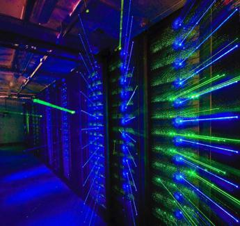 Ricerca, collegati due data center di Ginevra e Bologna in soli 9,5 millisecondi
