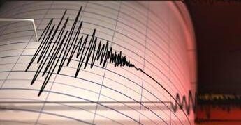 Scossa di terremoto di magnitudo 4.7 in Tibet