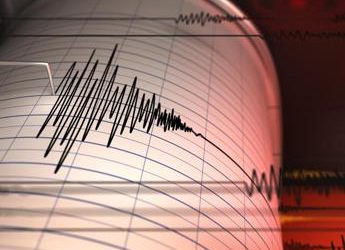 Terremoto ai Campi Flegrei nella notte, scossa magnitudo 4.2 e sciame sismico