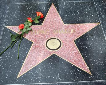 Tupac Shakur, un arresto per l’omicidio del rapper