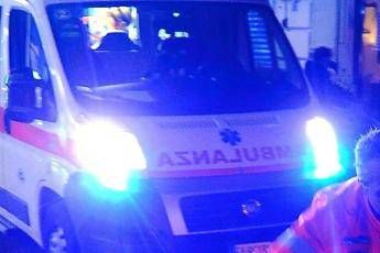 Caserta, scooter contro auto: morto 16enne. Caccia a pirata della strada
