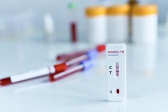 Covid Italia, casi e incidenza in calo: il bollettino dell’ultima settimana