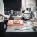 Cuoco al ristorante e cameriere di sala, figure più richieste a Milano