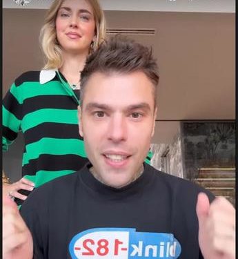 Fedez compie 34 anni e aggiorna i fan sul suo stato di salute: “Grato alla mia famiglia”
