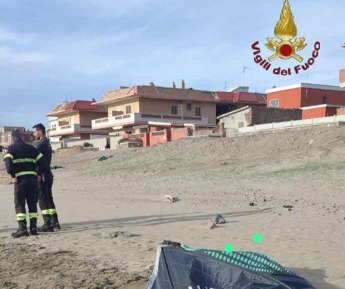 Roma, 40enne muore in mare a Torvajanica: corpo recuperato da surfista