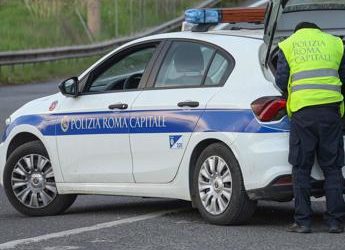 Roma, via Cristoforo Colombo chiusa in direzione centro