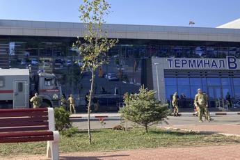 Russia, assalto antisemita in aeroporto Daghestan: 60 arresti