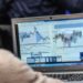 Spread Btp-Bund apre oltre 200 punti, rendimento al 4,92%