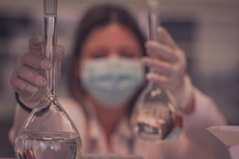 Cheratite da acanthamoeba, Chines (Sifi) ‘al lavoro per farmaco orfano’