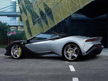 Ferrari: nuove assunzioni e iniziative a favore dei dipendenti.