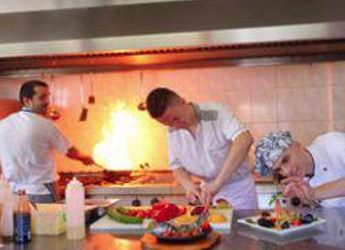 Food, né carne né pesce per le esercitazioni dei futuri chef: agli Its mancano soldi