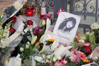 “Giulia uccisa in pochi istanti”, dalle coltellate alla fuga di Filippo in auto: cosa sappiamo