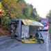Incidente vicino Roma, scuolabus si ribalta a Rocca di Papa: contusi autista e due bimbi