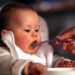 Influenza bimbi, ecco cosa fargli mangiare: i consigli del pediatra