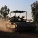 Israele pronto a nuova fase della guerra. Hamas: “60 ostaggi morti in raid”