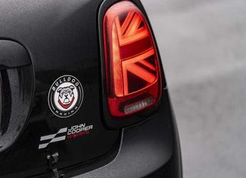 MINI John Cooper Works: debutta il nuovo logo