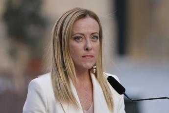 Meloni e l’ombra della telefonata fake, trema l’ufficio diplomatico al III piano