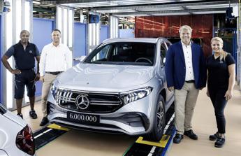 Mercedes, fabbrica Rastatt festeggia 6 mln auto prodotte