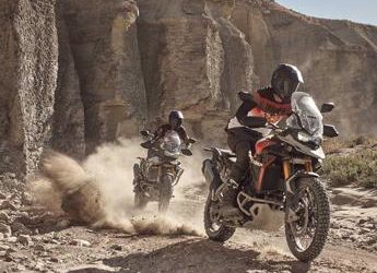 Nuova Triumph Tiger 900: confortevole e carismatica