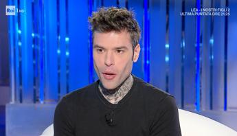 Fedez a Domenica In, la confessione: “Ho pensato a gesti estremi, salvato dalla famiglia”