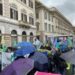 Sciopero medici, dottori al sit in di Roma: “In pensione prima del coccolone”
